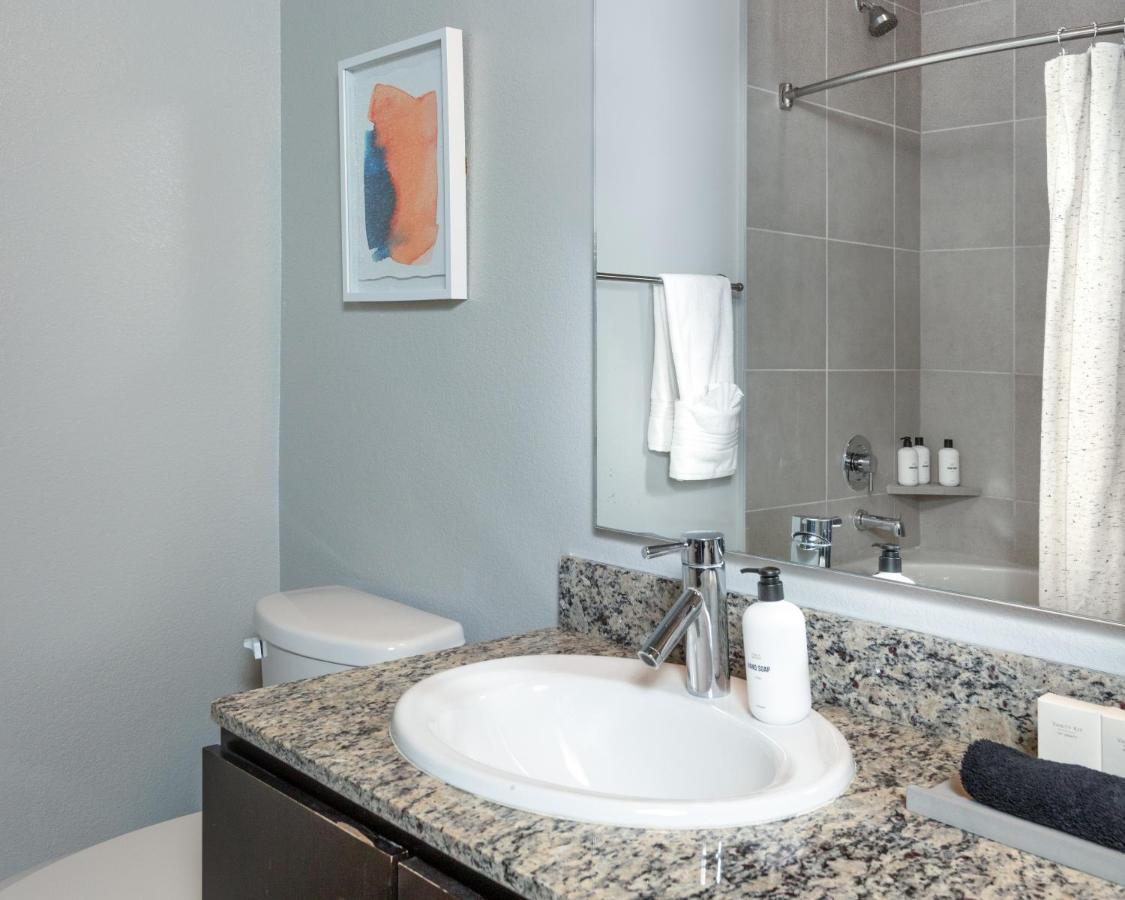 Locale At The Galleria - Houston Appartement Buitenkant foto